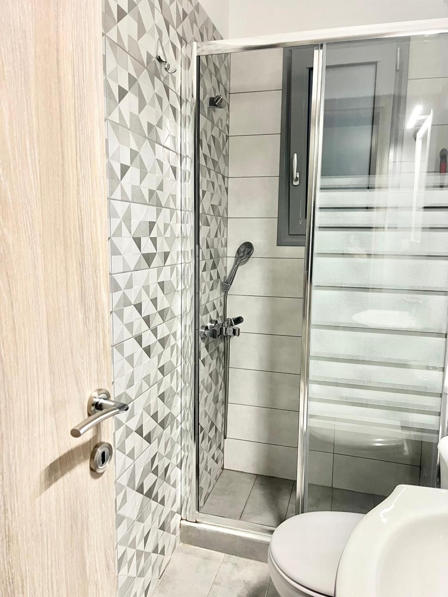 לוטראקי Blueline Apartment 3 מראה חיצוני תמונה