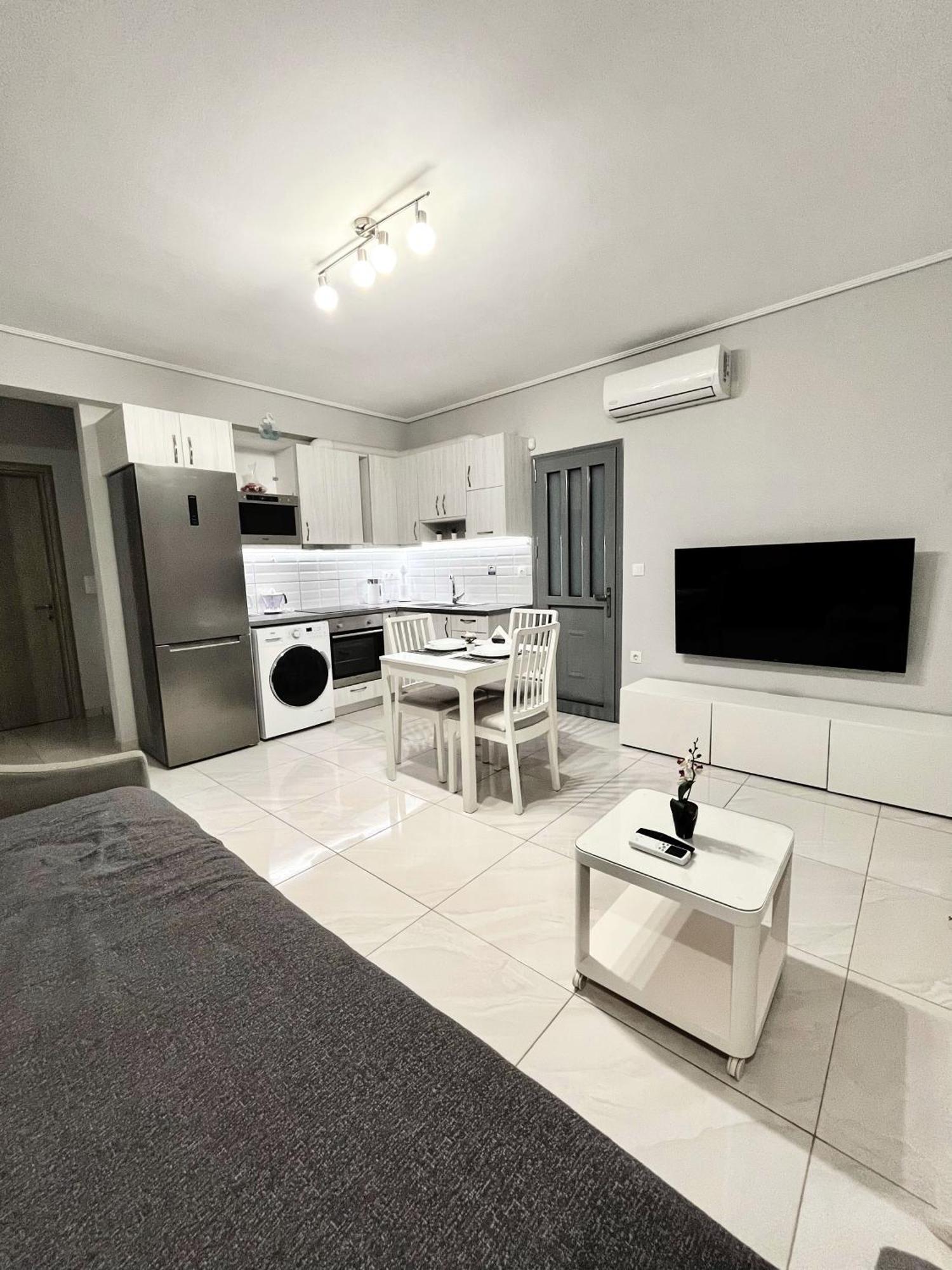 לוטראקי Blueline Apartment 3 מראה חיצוני תמונה